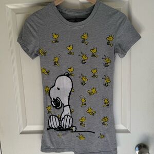 Peanuts graphic tshirt Snoopy Woodstock 2011 retro juniors